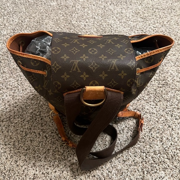 Louis Vuitton Monogram Montsouris GM Backpack - Picture 2 of 6